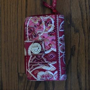 Vera Bradley quilted Wallet